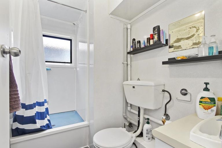 Photo of property in 10 Valencia Place, Manurewa, Auckland, 2102