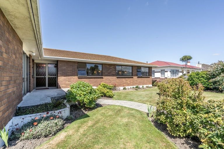 Photo of property in 102 Broughton Street, Gore, 9710