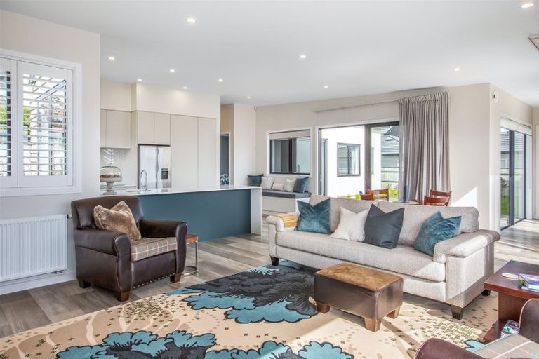 Photo of property in 8 Ken Douglas Drive, Aotea, Porirua, 5024