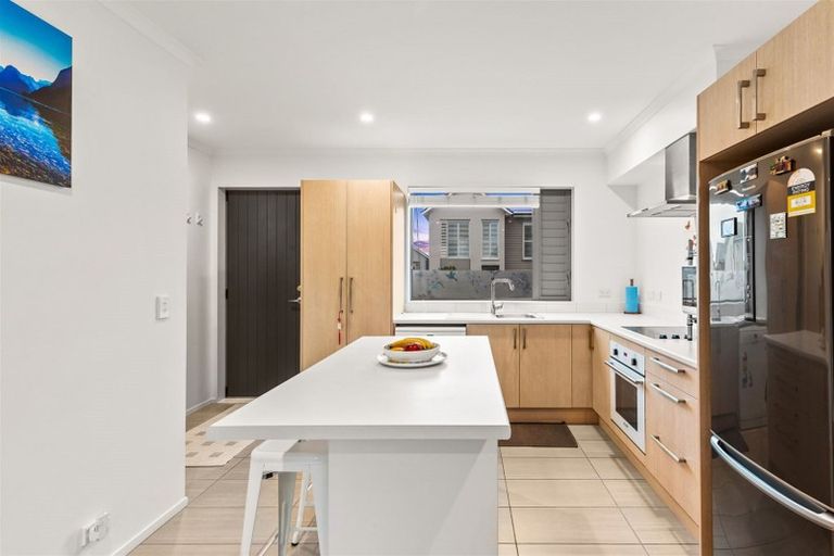 Photo of property in 12 Shelduck Way, Hobsonville, Auckland, 0616