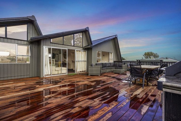 Photo of property in 16 Shelley Jane Place, Dinsdale, Hamilton, 3204