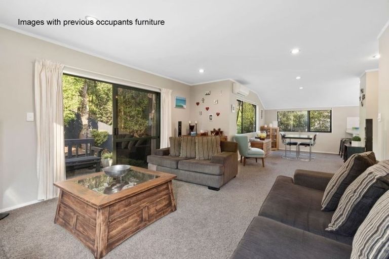 Photo of property in 2/46 Powrie Street, Glenfield, Auckland, 0629