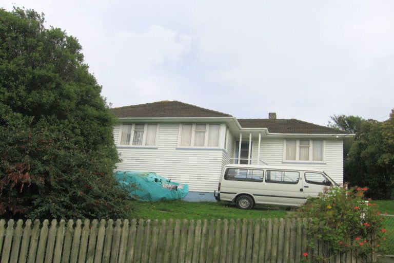 Photo of property in 34 Turkington Street, Tawa, Wellington, 5028
