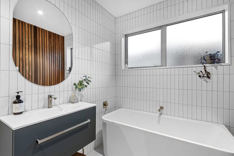 Photo of property in 311 Avonhead Road, Avonhead, Christchurch, 8042