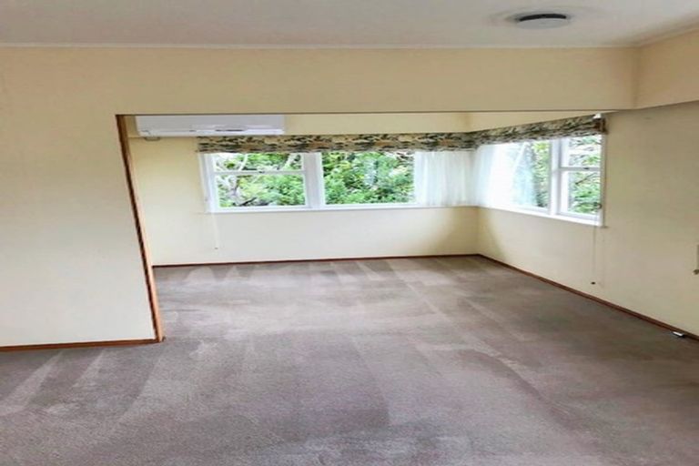 Photo of property in 13 The Rosebowl, Sunnyhills, Auckland, 2010