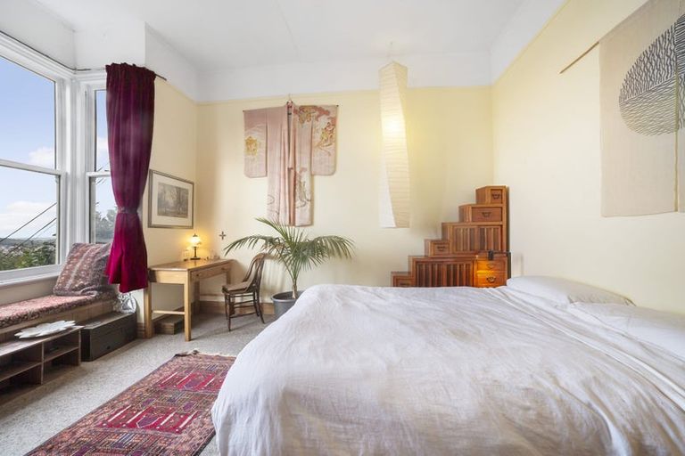 Photo of property in 7 Fairview Crescent, Kelburn, Wellington, 6012