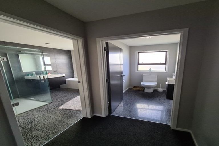 Photo of property in 82d Brooklands Road, Brooklands, New Plymouth, 4310