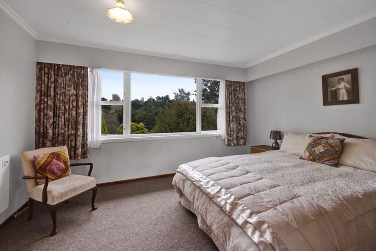 Photo of property in 2a Kendal Place, Merrilands, New Plymouth, 4312