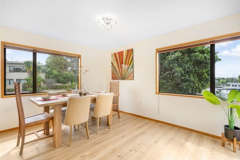 Photo of property in 2/56 Galaxy Drive, Mairangi Bay, Auckland, 0630