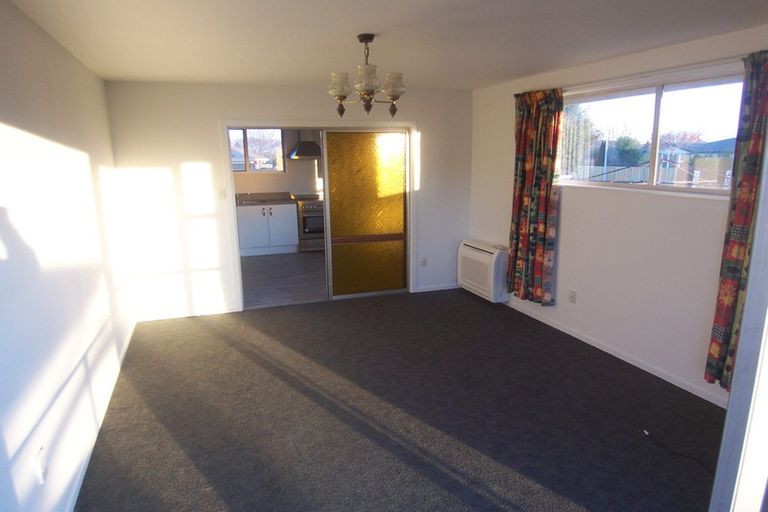 Photo of property in 1/39 Oakhampton Street, Hornby, Christchurch, 8042