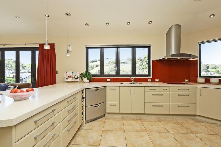 Photo of property in 102 Kent Terrace, Taradale, Napier, 4112