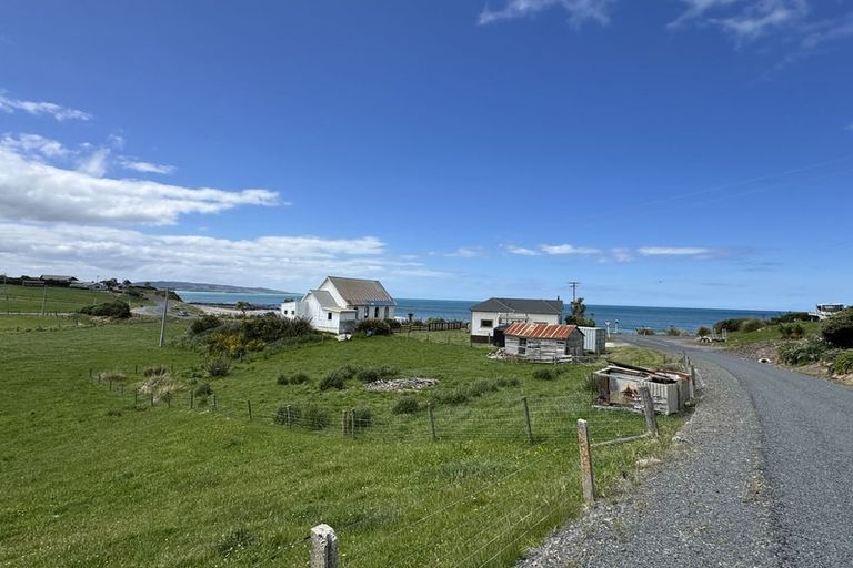 Photo of property in Wood Street, Kaka Point, 9271