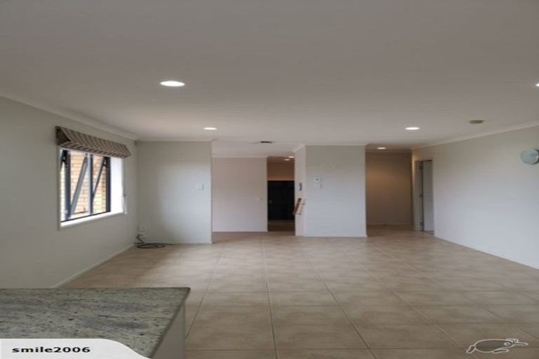 Photo of property in 6 Jelas Road, Red Beach, 0932