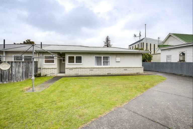Photo of property in 4/180 Gloucester Street, Taradale, Napier, 4112