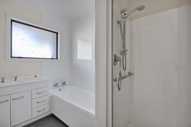 Photo of property in 1/145 Tukapa Street, Westown, New Plymouth, 4310
