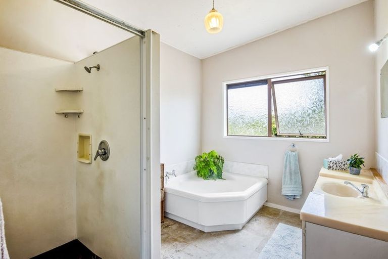 Photo of property in 18 Sunshine Avenue, Paraparaumu, 5032