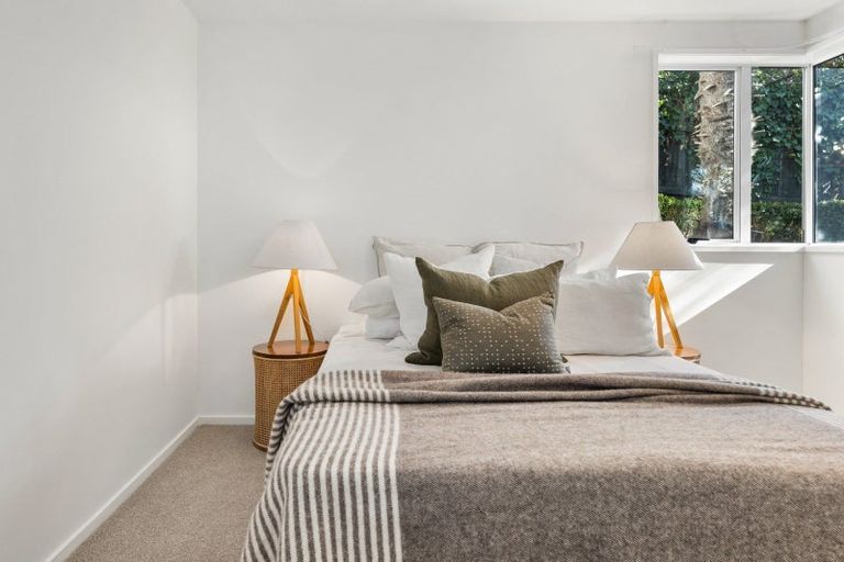 Photo of property in 1 Overdale Drive, Cashmere, Christchurch, 8022