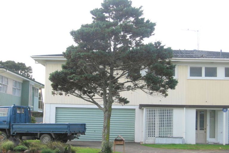 Photo of property in 2/51 Omana Road, Papatoetoe, Auckland, 2025
