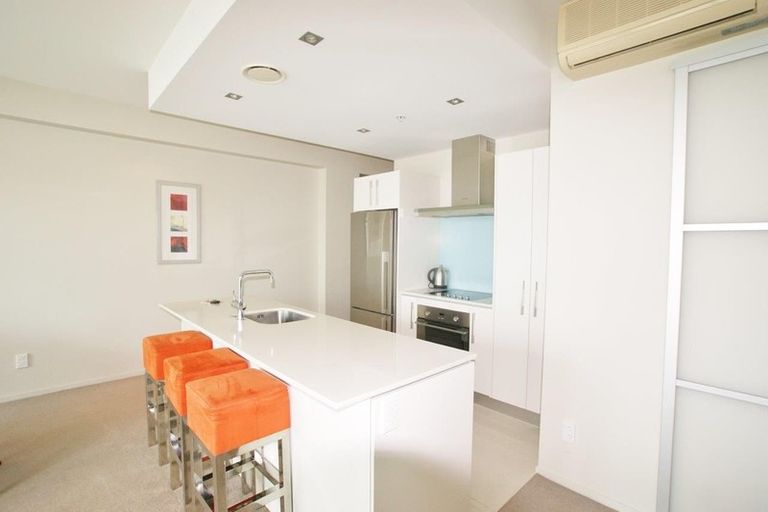 Photo of property in 33/8 Maunganui Road, Mount Maunganui, 3116