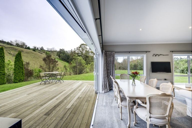Photo of property in 254 Blackbarn Road, Havelock North, 4294