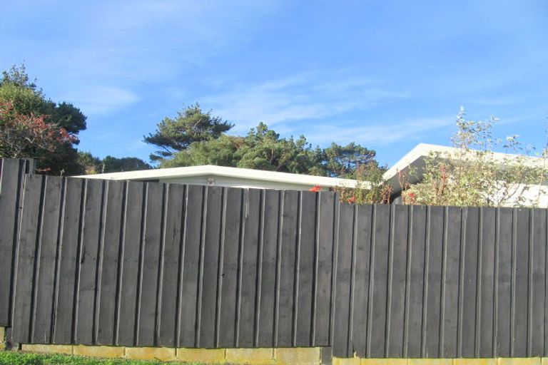 Photo of property in 10 Livet Place, Papakowhai, Porirua, 5024