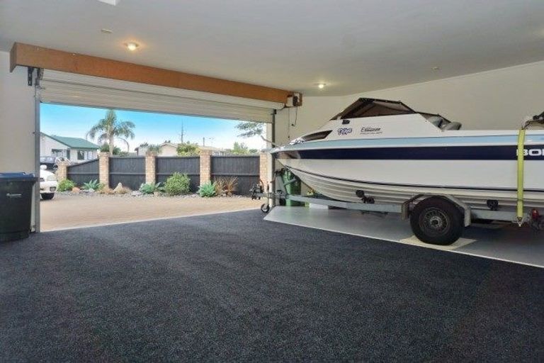 Photo of property in 53 Fairview Place, Te Puke, 3119