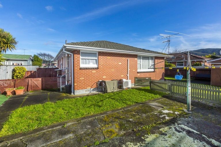 Photo of property in 4/13 Sutherland Avenue, Silverstream, Upper Hutt, 5019