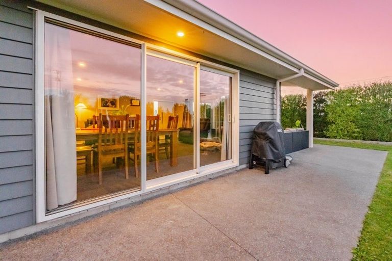 Photo of property in 13 Bell Street, Otane, 4202