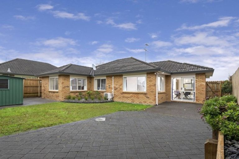 Photo of property in 3 Millisle Place, East Tamaki Heights, Auckland, 2016