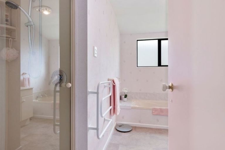 Photo of property in 66b Thackeray Street, Trentham, Upper Hutt, 5018