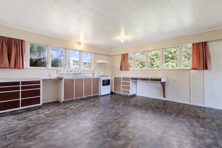 Photo of property in 11 Kowai Grove, Omokoroa, 3114