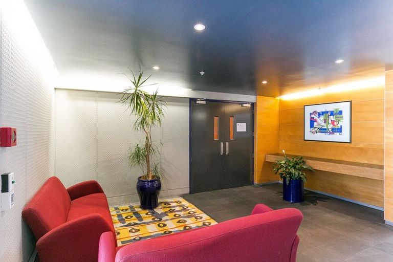 Photo of property in St Pauls Apartments, 7/43 Mulgrave Street, Thorndon, Wellington, 6011