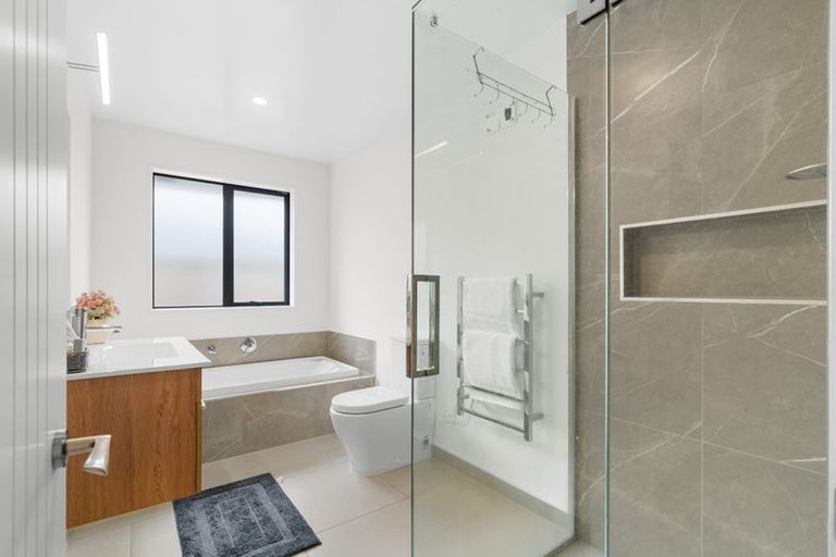 Photo of property in 6 Olearia Lane, Halswell, Christchurch, 8025