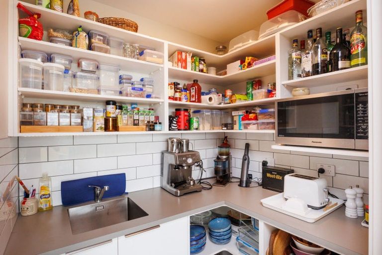 Photo of property in 20 Loveston Lane, Kelvin Grove, Palmerston North, 4470