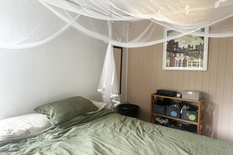 Photo of property in 802 West Coast Road, Oratia, Auckland, 0604