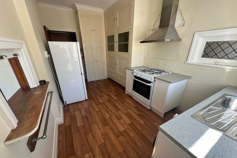 Photo of property in Elms Court Flats, 3/367 The Terrace, Te Aro, Wellington, 6011