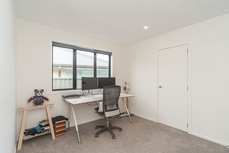 Photo of property in 29a Compton Crescent, Taita, Lower Hutt, 5011
