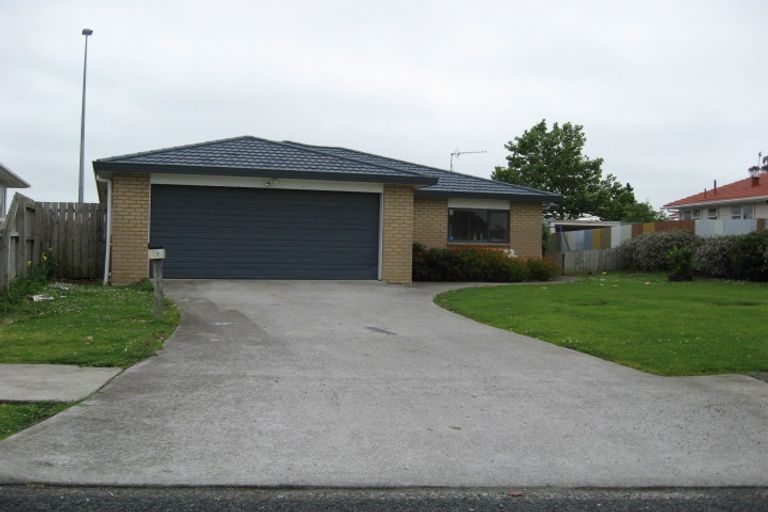 Photo of property in 27 Watchfield Close, Mangere, Auckland, 2022
