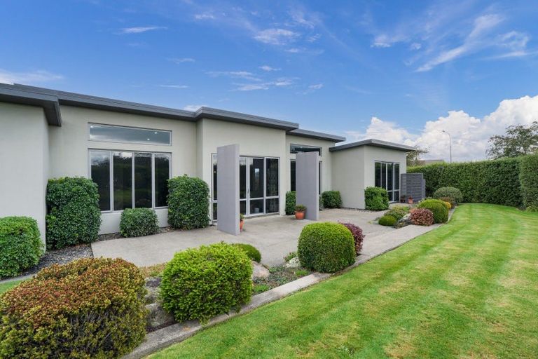 Photo of property in 44 Glenroy Park Drive, Waikiwi, Invercargill, 9810