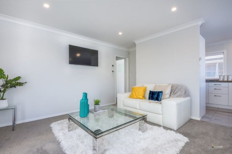 Photo of property in 20a Plunket Avenue, Papatoetoe, Auckland, 2104