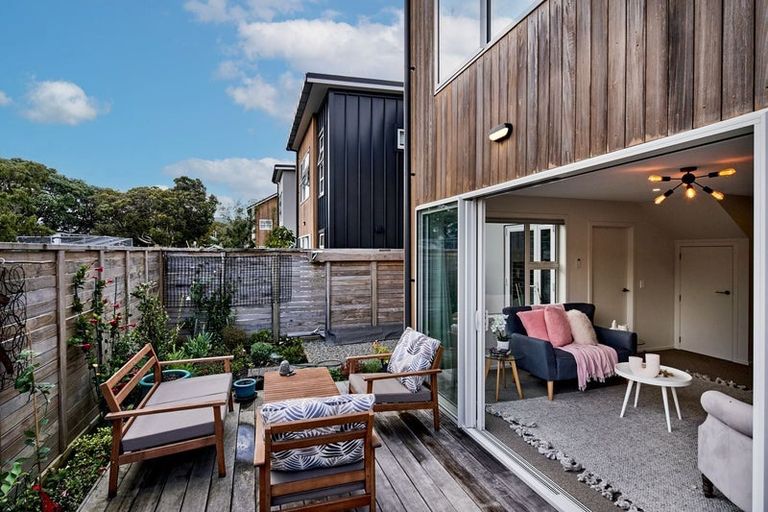 Photo of property in 10 Martha Lawson Lane, Hutt Central, Lower Hutt, 5010