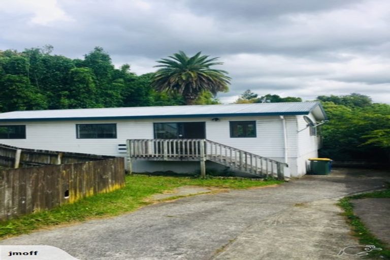 Photo of property in 49a Clayburn Road, Glen Eden, Auckland, 0602