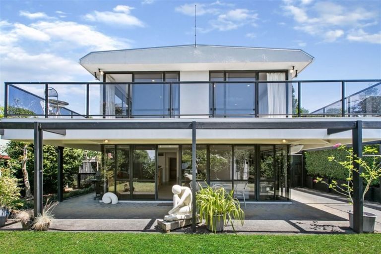 Photo of property in 101a Te Kawa Road, Greenlane, Auckland, 1061