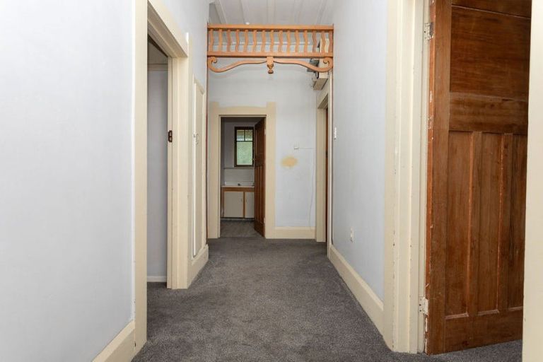 Photo of property in 10 Tennyson Street, Dannevirke, 4930