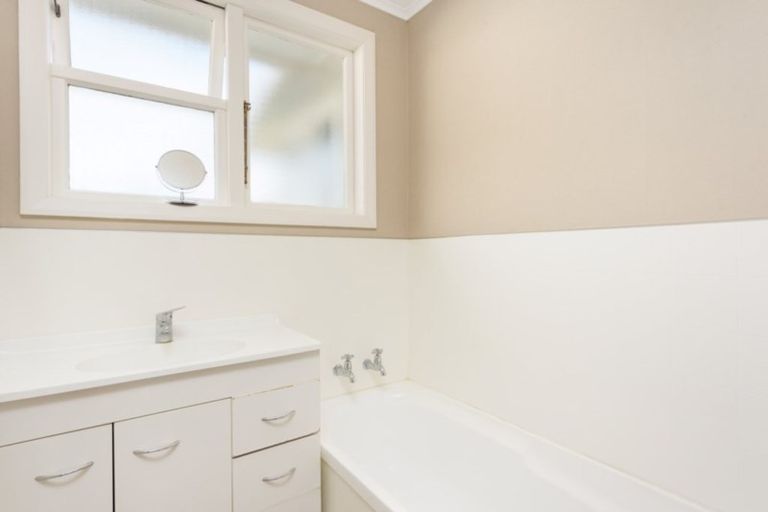 Photo of property in 25b Pine Avenue, Otumoetai, Tauranga, 3110