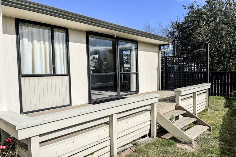 Photo of property in 18 Garland Drive, St Andrews, Hamilton, 3200