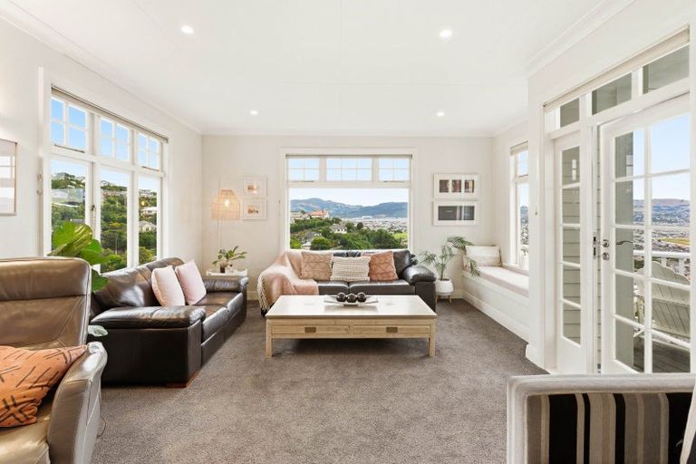 Photo of property in 53 Ravenswood Road, Saint Clair, Dunedin, 9012