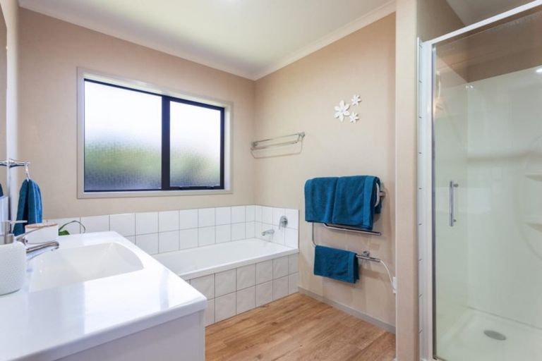 Photo of property in 68 Matemuri Drive, Papamoa Beach, Papamoa, 3118