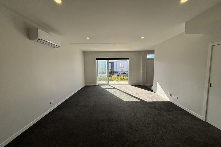 Photo of property in 30/30 Adventure Drive, Whitby, Porirua, 5024