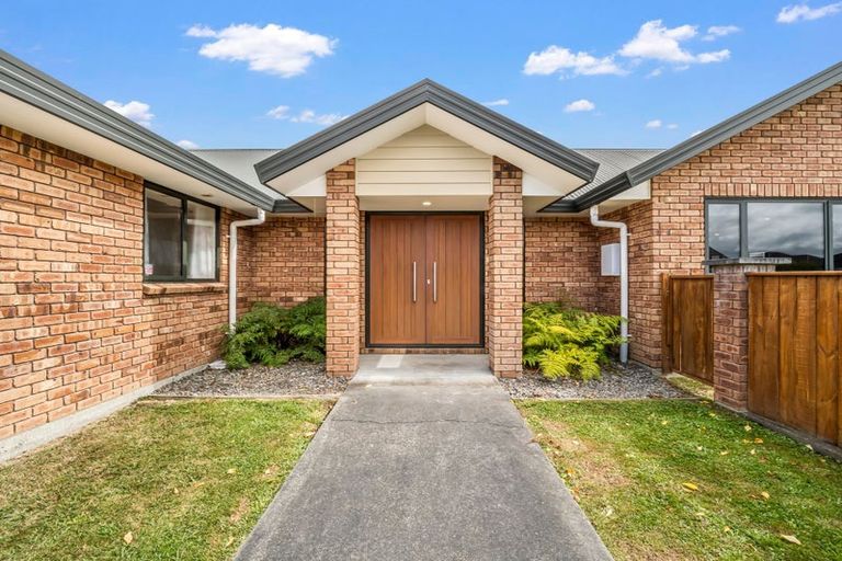 Photo of property in 1 Nevada Way, Kelvin Grove, Palmerston North, 4414